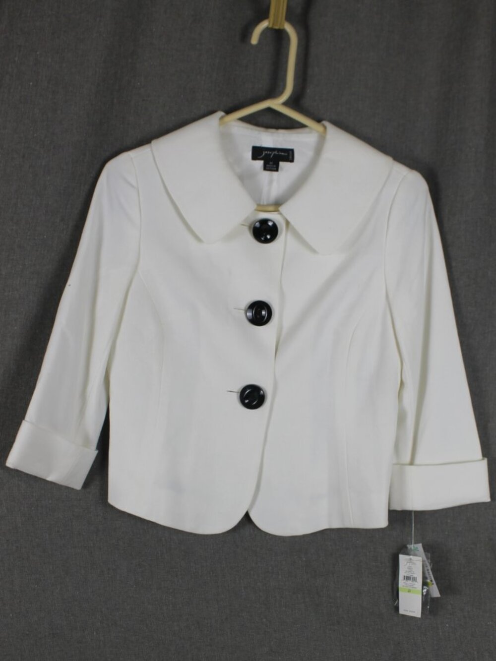 Josephine Petite Women's 4P NWT Rich Vanilla Cropped Button Front Jacket Blazer